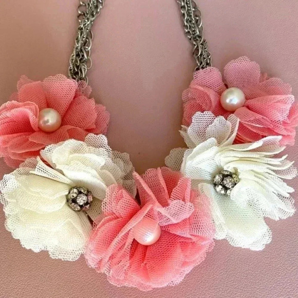 Pink & Cream Colored Tulle Flower Statement Necklace Set w/ Pearl Drop Earrings - Picture 5 of 11